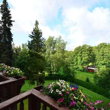 Πανσιόν Sant Georg Garni 3*