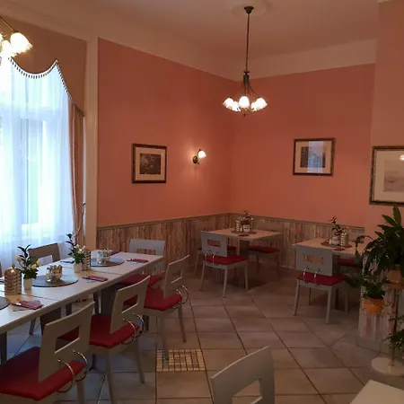 Sant Georg Garni Affittacamere 4*