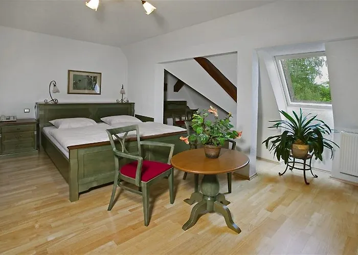 Sant Georg Garni Guest house 4*